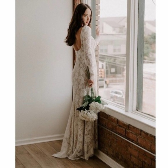 By Watters NWT Lace Long Sleeve Wedding Dress 10 - Picture 12 of 13